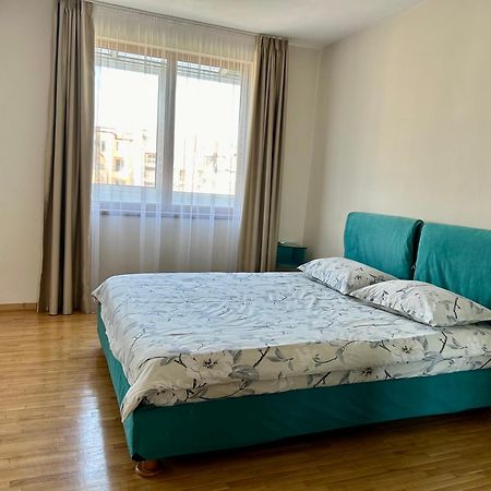 Fenix 2 Bedroom Apartment Varna Center Exterior photo